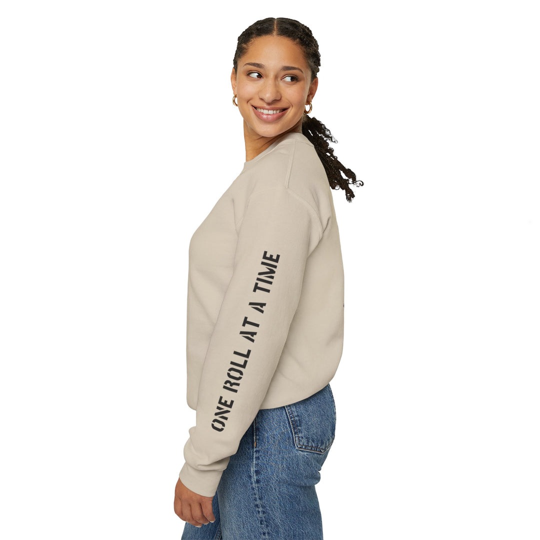 Embracing The Struggle & Cute Cat. Unisex Heavy Blend™ Crewneck Sweatshirt